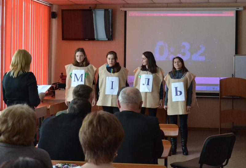 Інтелектуально-розважальний конкурс відбувся у Смілянському коледжі харчових технологій НУХТ