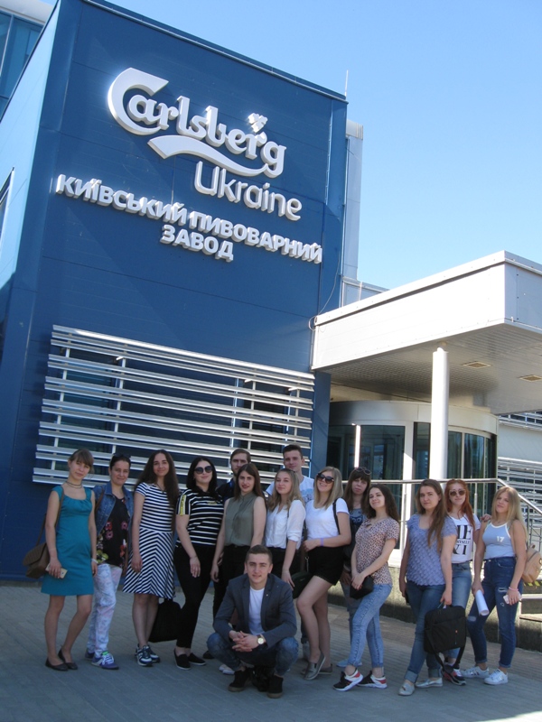 У гості за досвідом: хіміки-технологи 3-го курсу відвідали Київський пивоварний завод Carlsberg