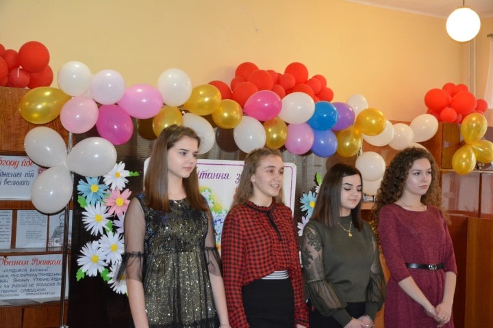 У Свалявському технічному коледжі НУХТ відбулися урочистості з нагоди Міжнародного свята жінок