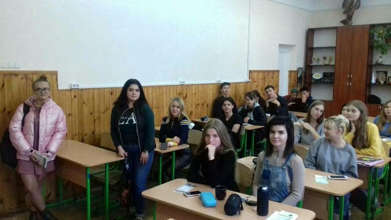 Студенти кафедри туристичного та готельного бізнесу діляться враженнями від навчання з київськими старшокласниками