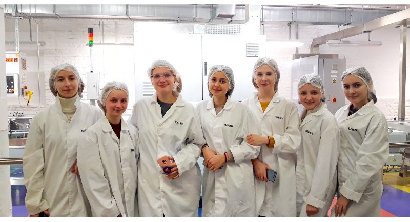 Демонстраційний центр «Шоколадна фабрика ROSHEN» відвідали студенти разом із доцентом кафедри технології хлібопекарських і кондитерських виробів