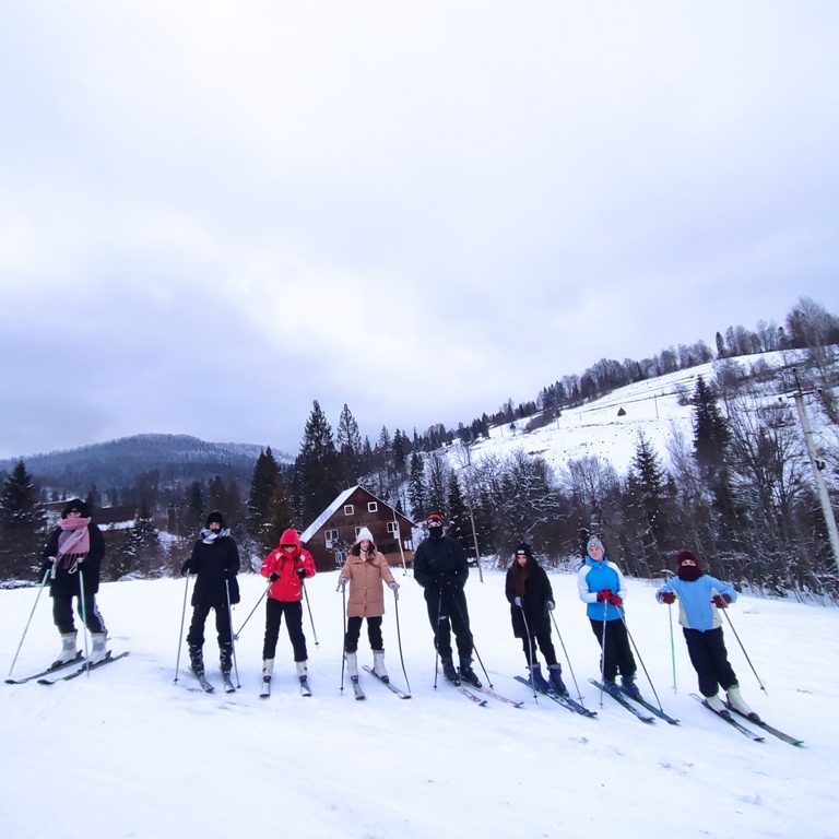 Дванадцятирічна традиція – зимова практика першокурсників спеціальності «Туризм» у Карпатах