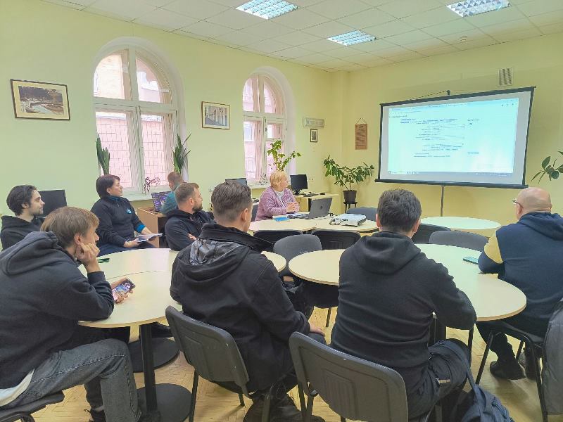 Пошук, накопичення та оброблення наукової інформації: магістранти отримують практичні рекомендації