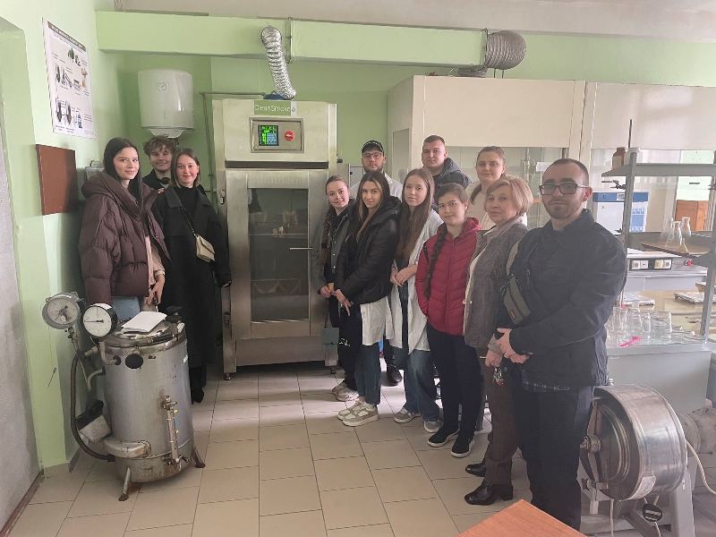 Лекційно-лабораторний практикум для третьокурсників від фахівця «Пріоріті Інтернешенл»