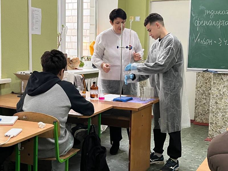 Пізнавальний майстер-клас від викладачки кафедри технології хлібопекарських і кондитерських виробів