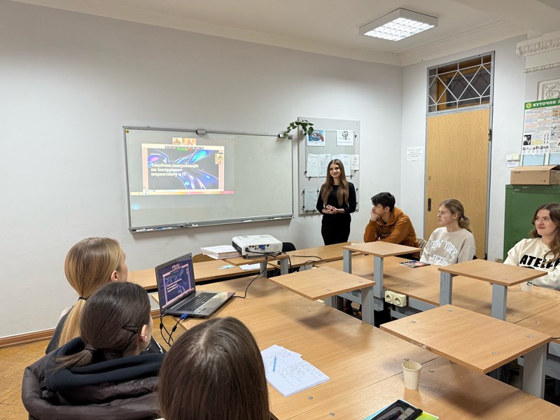 Strong English Skills – Strong Career: досвід технічної комунікації від експертки SoftServe