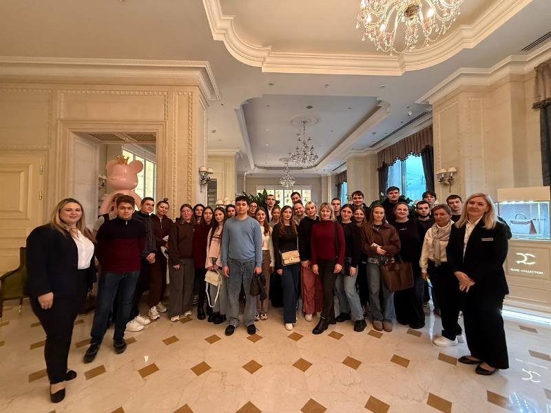 Нетворкінг-практичні заняття здобувачів освіти на базі грант-готелю «Fairmont Kyiv»