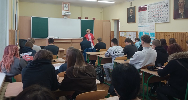 Як НУХТ рекламують стейкхолдери...