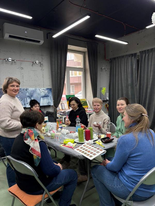 Волонтерський майстер-клас з писанкарства