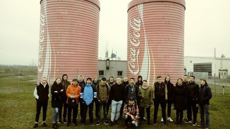Виробничу логістику магістри кафедри мехатроніки та пакувальної техніки опановували на заводі «Coca-Cola Beverages Ukraine»