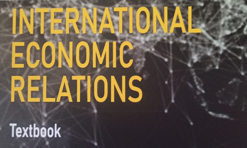 Для здобувачів спеціальності «Міжнародні економічні відносини» вийшов підручник англійською мовою