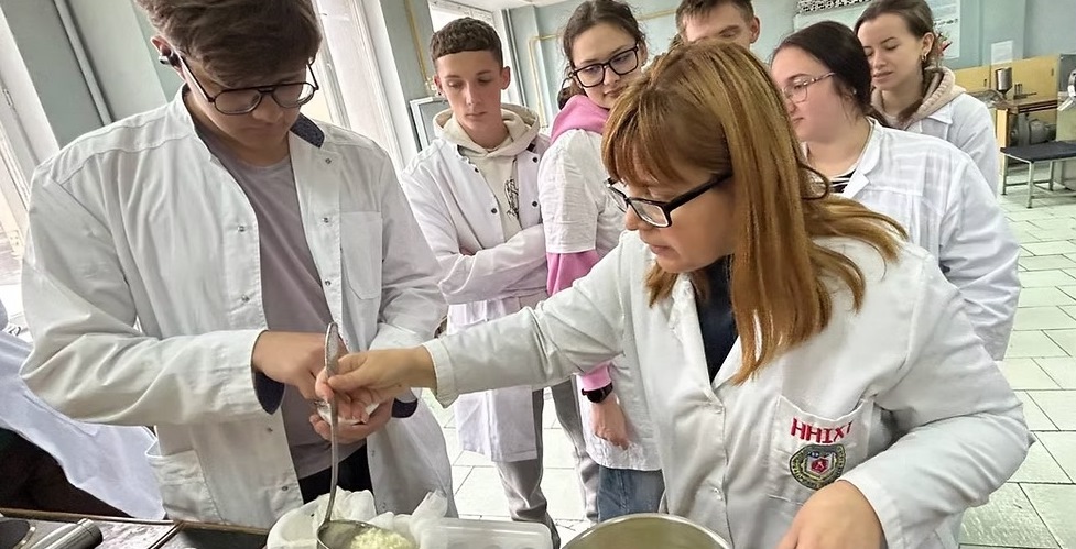 Поєднання традицій і науки у студентських лабораторіях