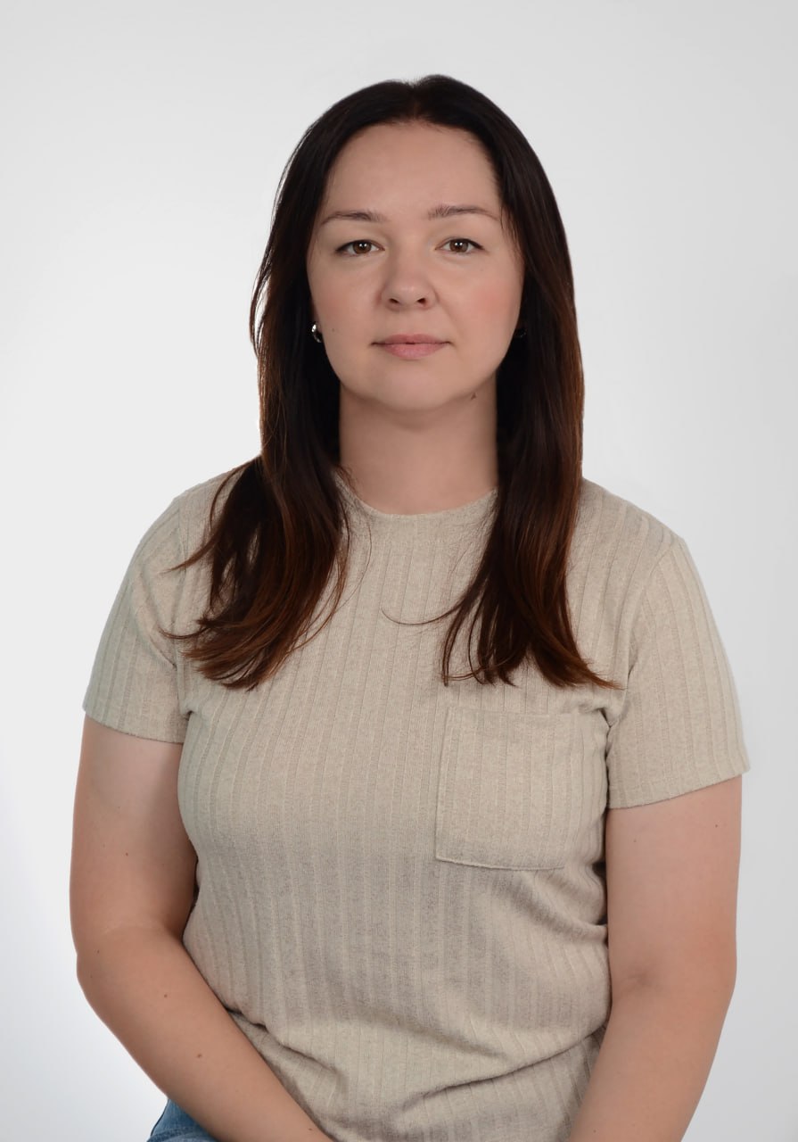 Senior Lecturer